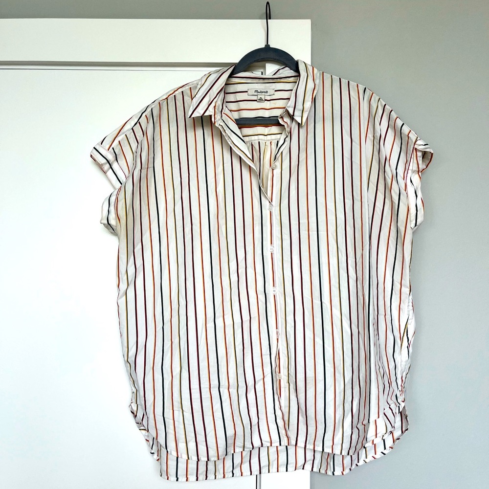 Madewell - Summery button down